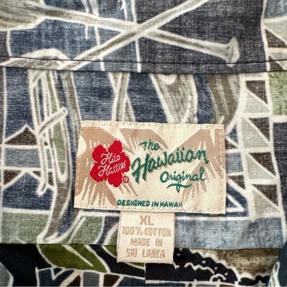 Hilo Hattie Shirt Men XL Green Floral Hawaiian Inside Out Print Theme Vacation - Picture 3 of 8